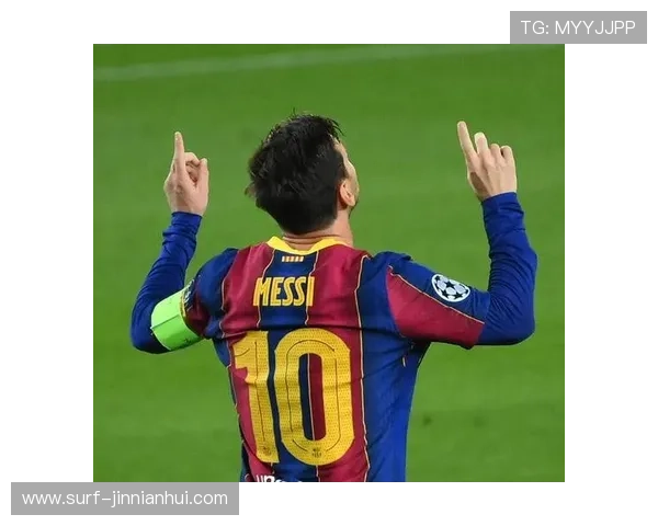 全球足球百大球星盘点：传奇人物与现代巨星的辉煌对决