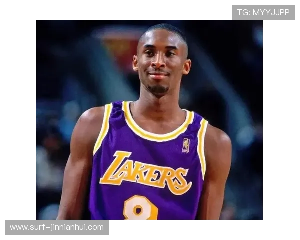 谁是足球场上最刚的球星 他的坚韧与霸气让人无法忽视